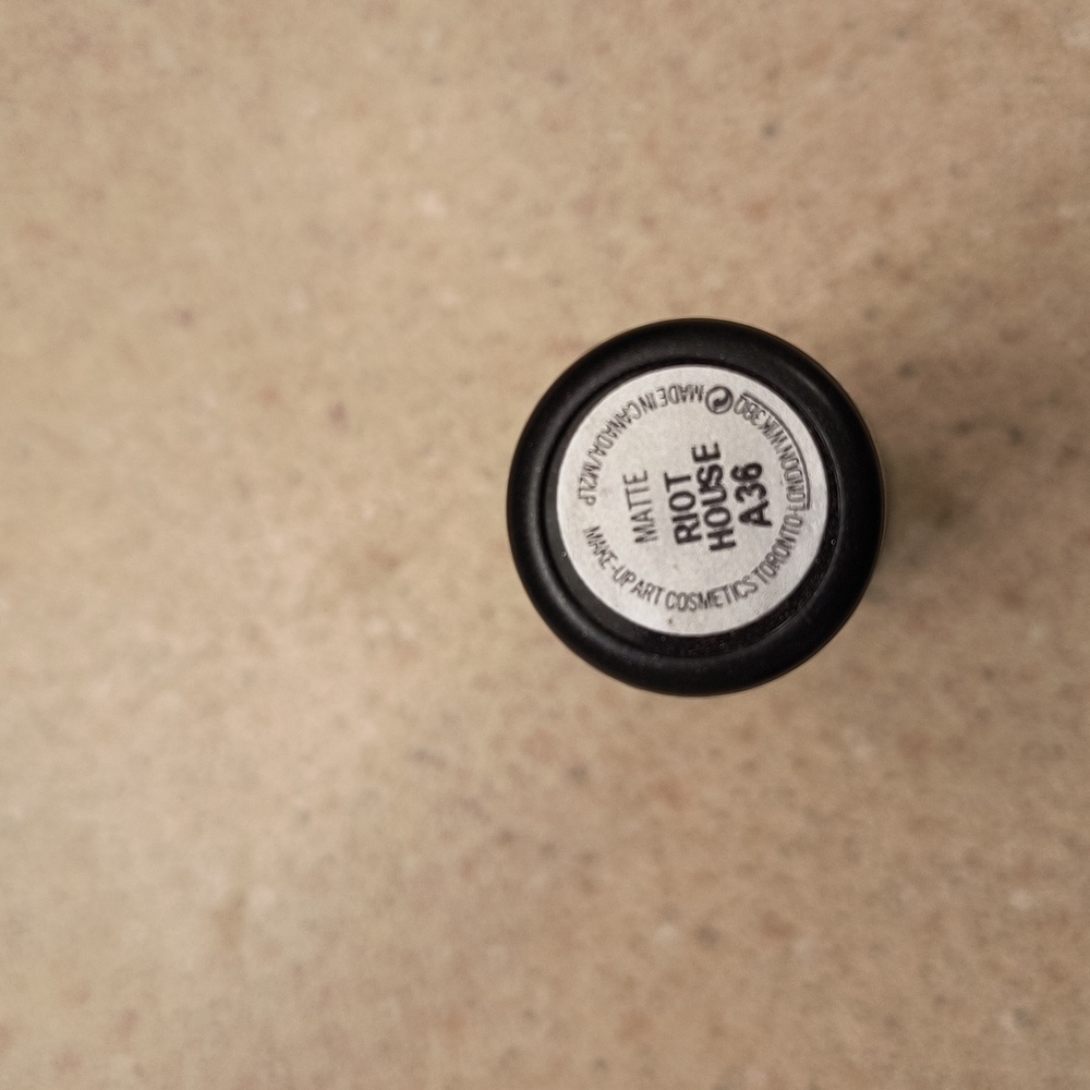 MAC Cosmetics Riot House A36 Matte - Picture 4 of 4